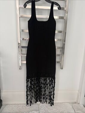Sleeveless Black Midi Dress with Fringe Hem